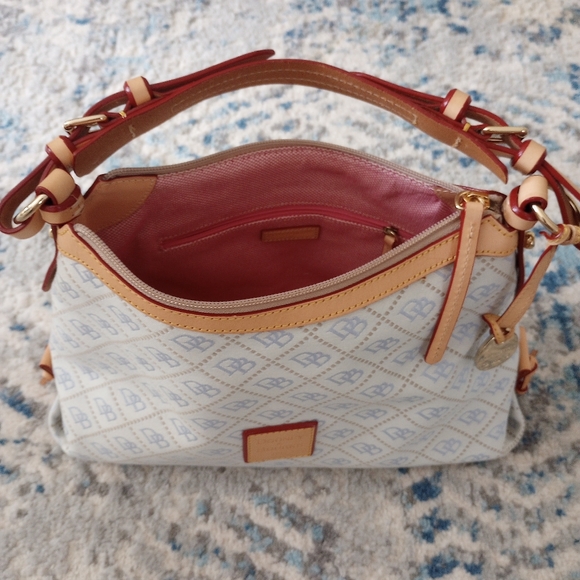 Dooney and Bourke purse and wallet. - Picture 3 of 6